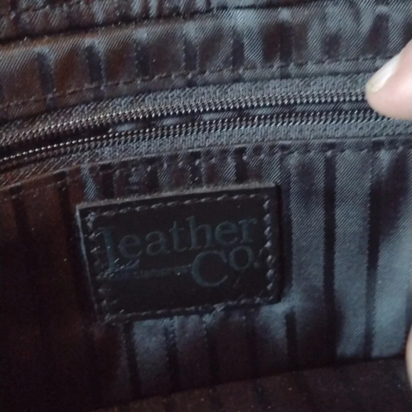 2 for $20😉Liz Claiborne black purse - Picture 4 of 4